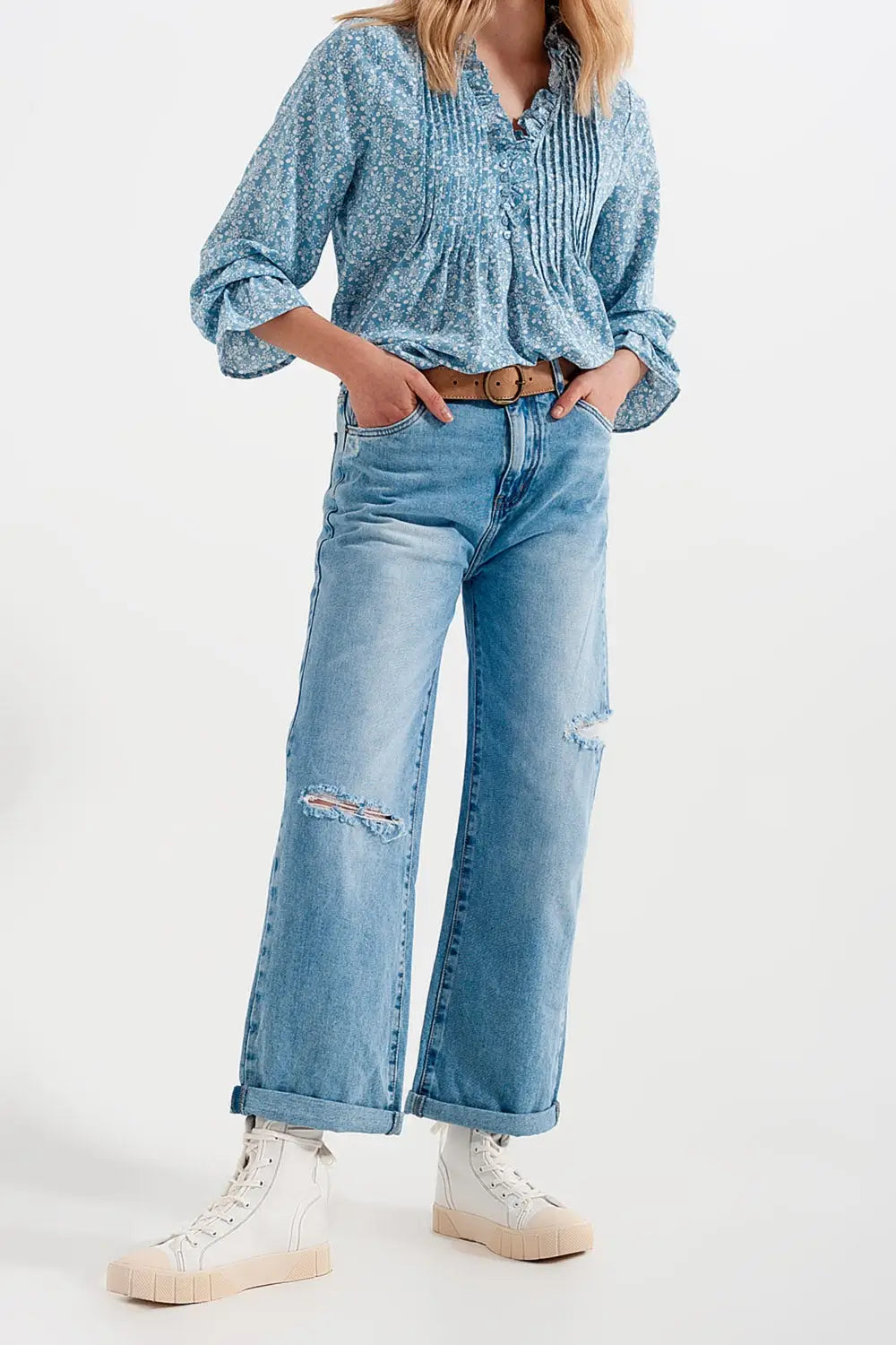 Wide leg jean with knee rips washed blue - Jeans