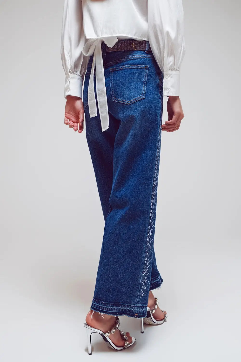 Wide Leg Jeans With Diamante Details on the Side in Mid Wash - Jeans