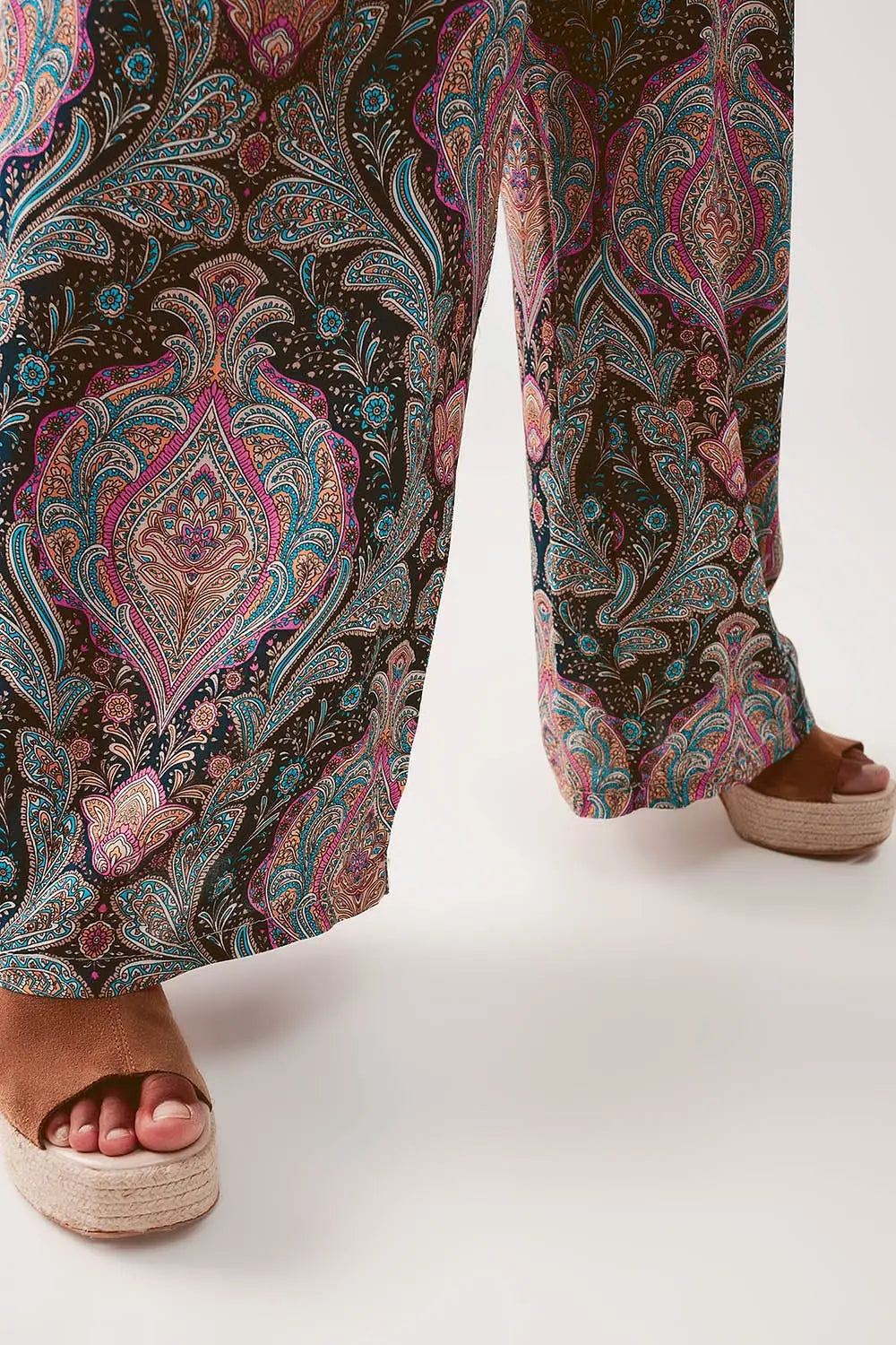 Wide leg jumpsuit in navy paisley print - Dresses