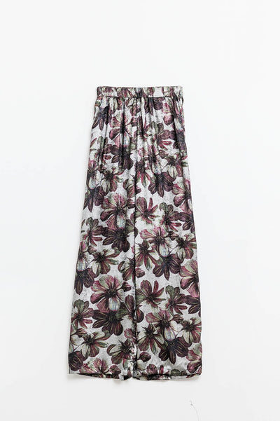 wide-leg pants in floral print