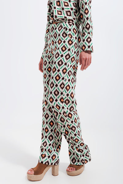 Wide leg pants in geo print