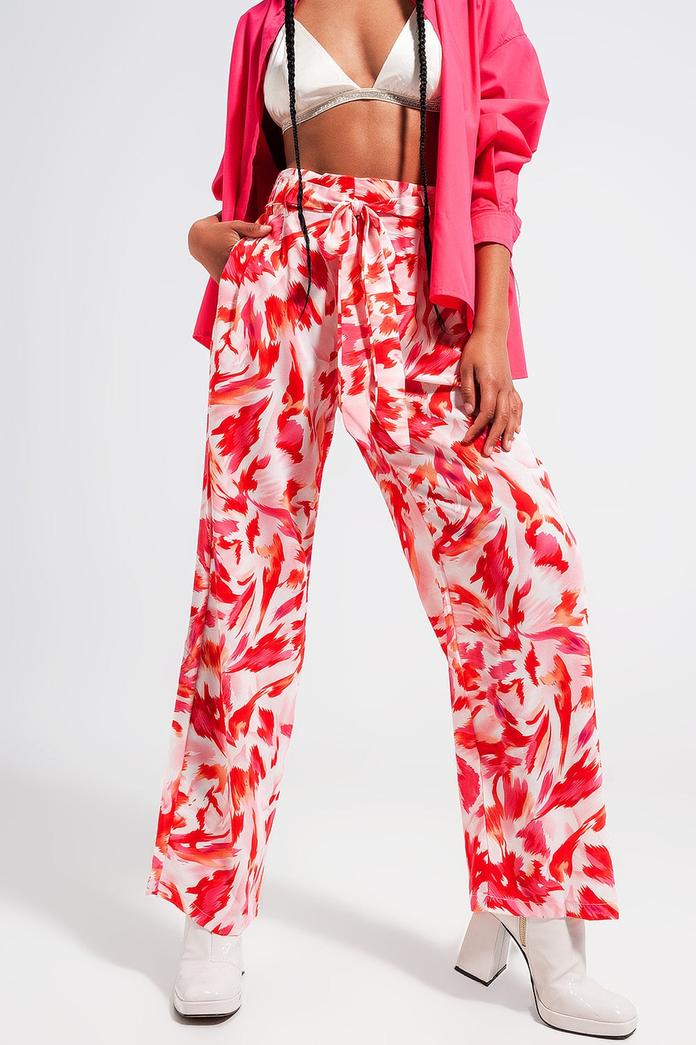 Wide leg pants with belt in fuchsia