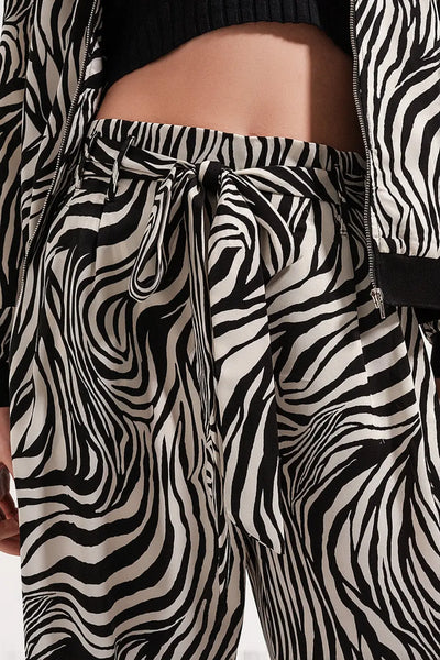 Wide leg trousers in zebra print - Pants