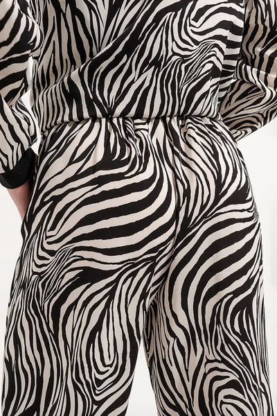 Wide leg trousers in zebra print - Pants