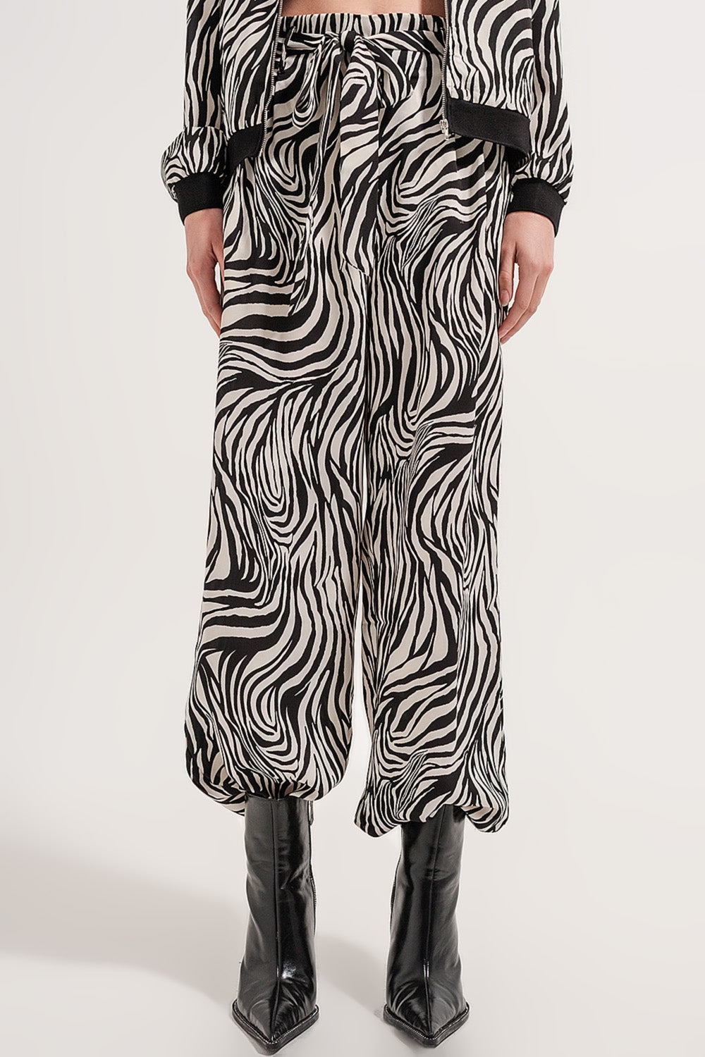 Wide leg trousers in zebra print