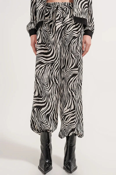 Wide leg trousers in zebra print - Pants