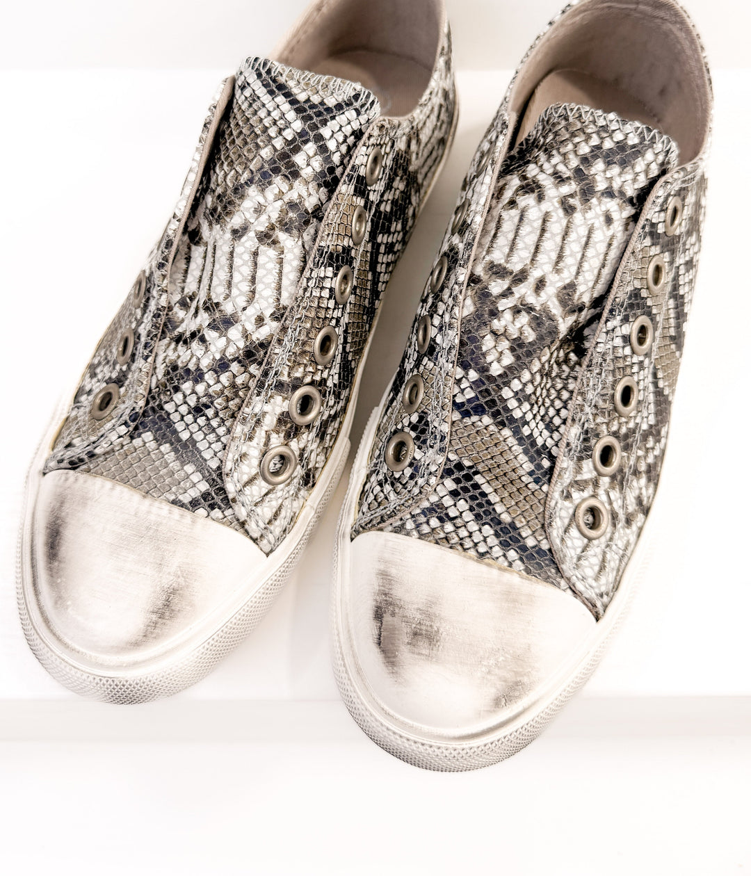Wildlife Sneakers - MELISSA JEAN