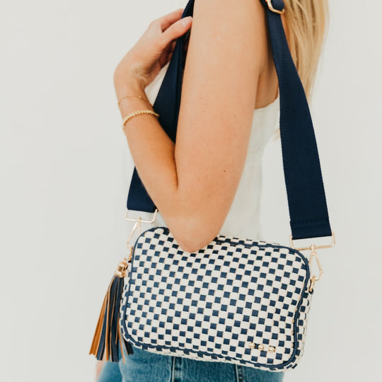 Woven Willow Camera Crossbody Bag - MELISSA JEAN