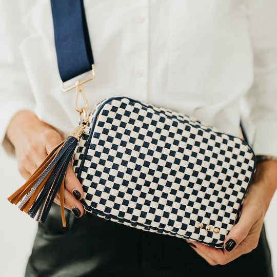 Woven Willow Camera Crossbody Bag - MELISSA JEAN
