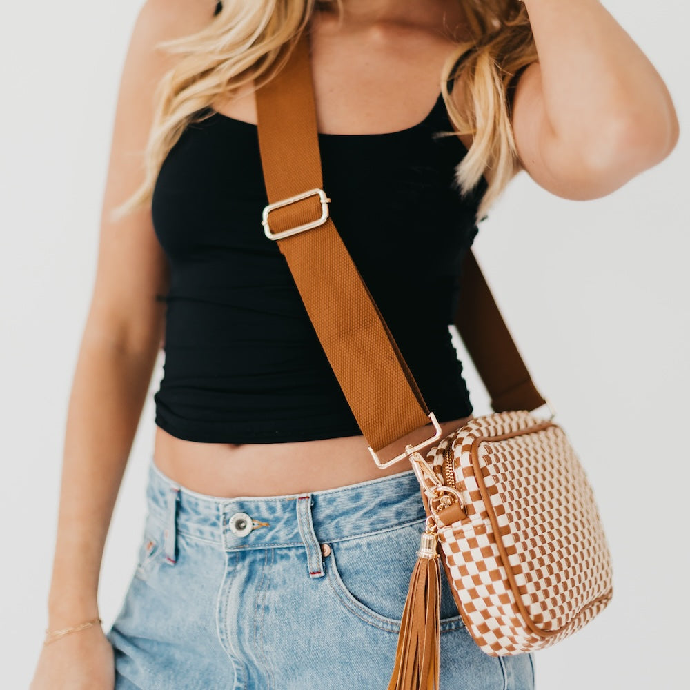Woven Willow Camera Crossbody Bag - MELISSA JEAN