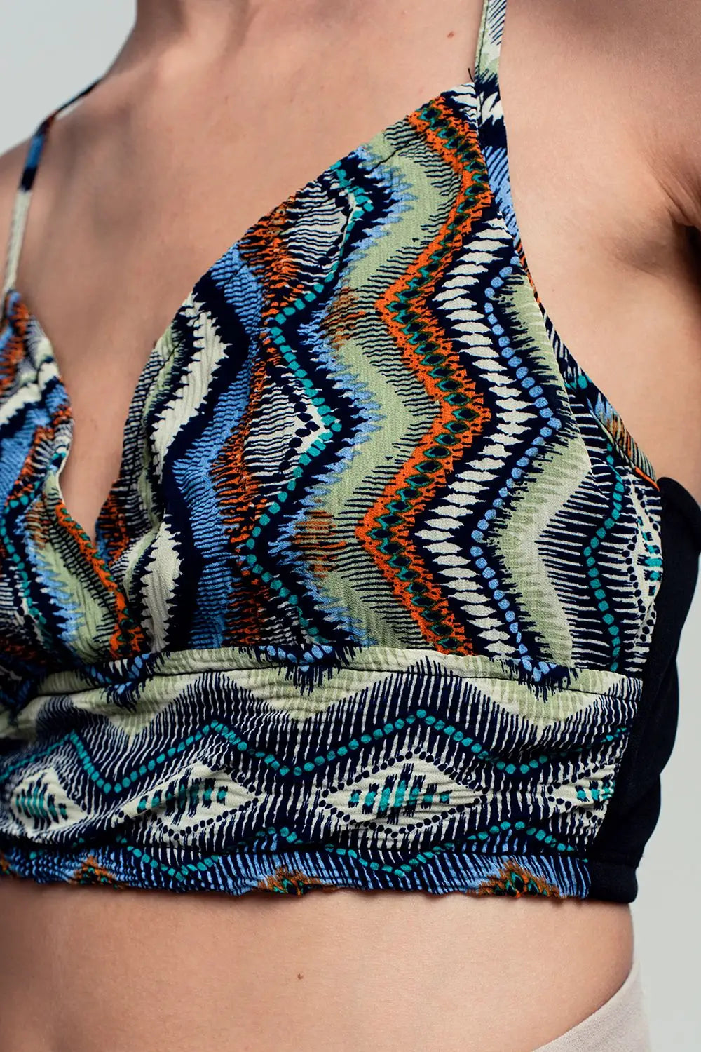 Wrap geo-tribal printed crop top in green - Shirts