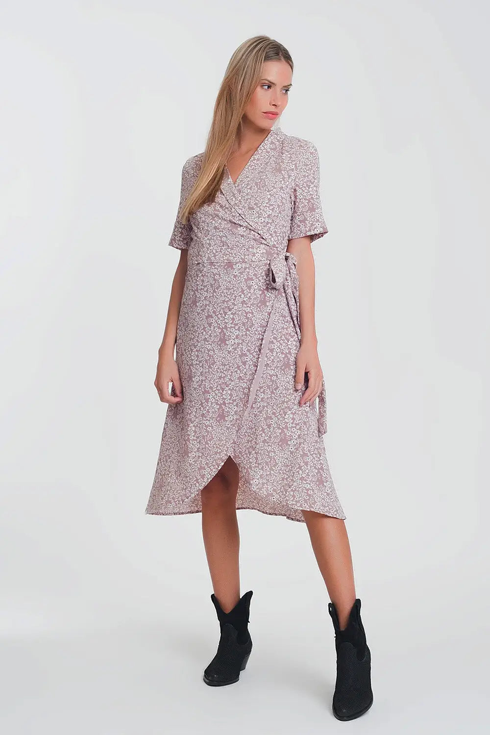 Q2 wrap midi dress in pink floral print