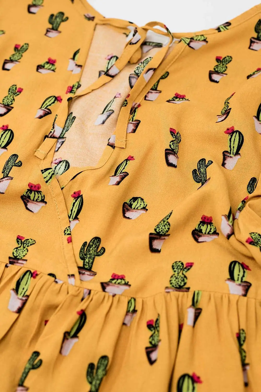 yellow crop top with cactus print - One Size / Yellow - Shirts
