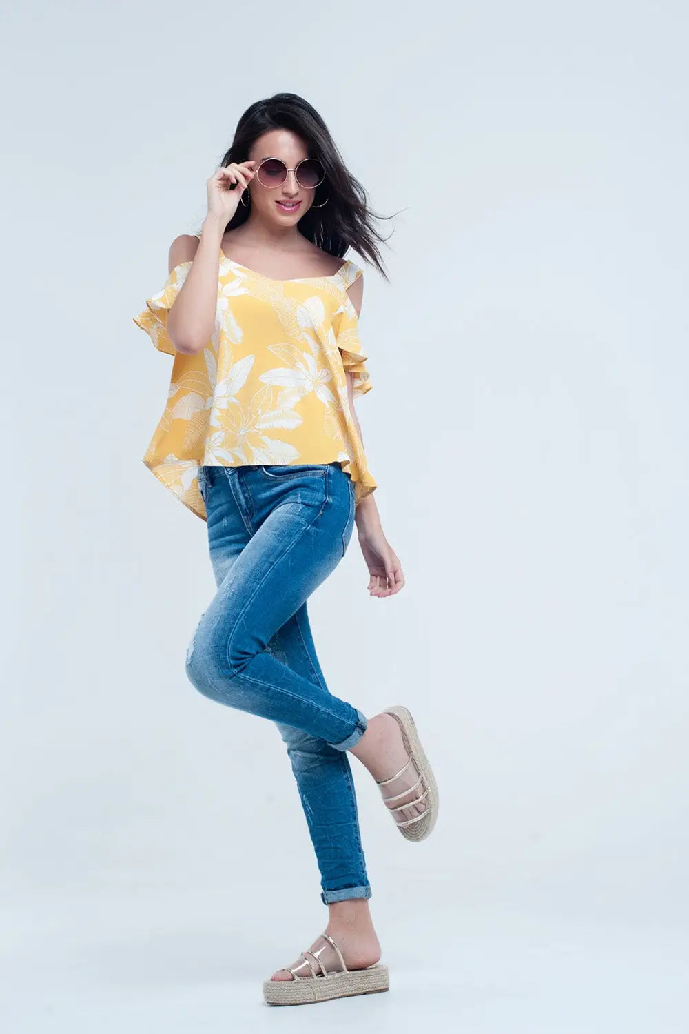 Yellow flower top and ruffles detail - Shirts