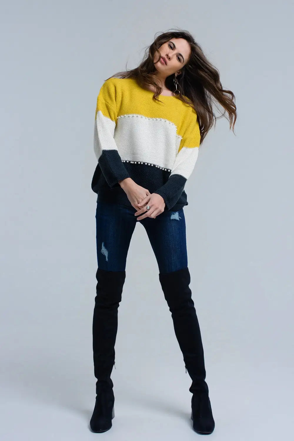 Yellow knitted sweater with pearls - Sweaters