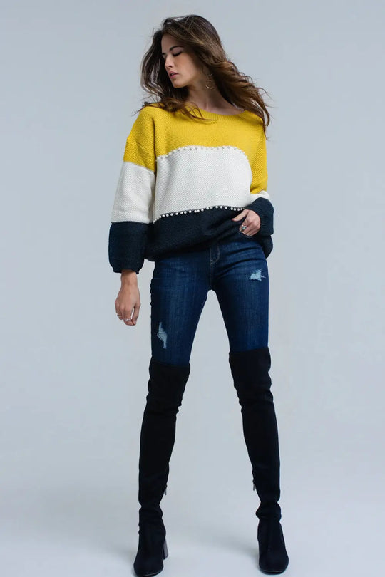 Yellow knitted sweater with pearls - Sweaters