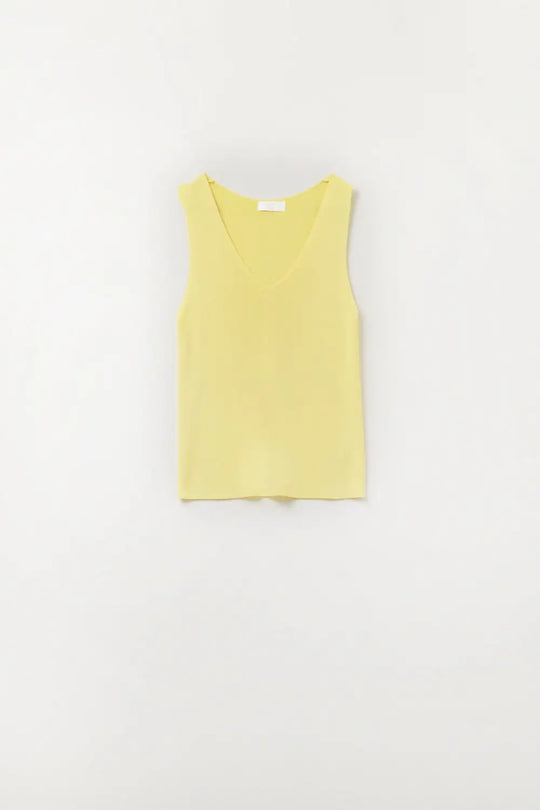 Yelow sleeveless fine knitted top With V-Neck - One Size / Yellow - Sweaters